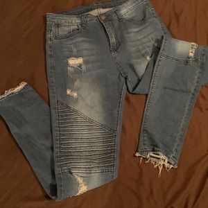 Moto distressed skinny jeans